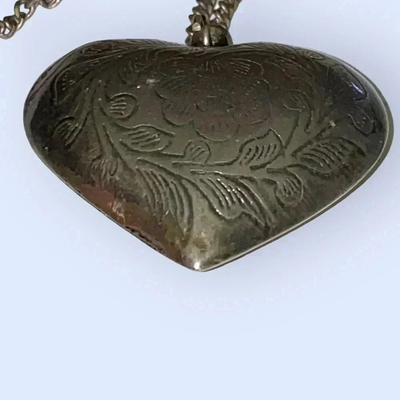 Vintage Large Silver Puffed Etched Heart Pendant with Curb Chain 24” - Picture 8 of 13